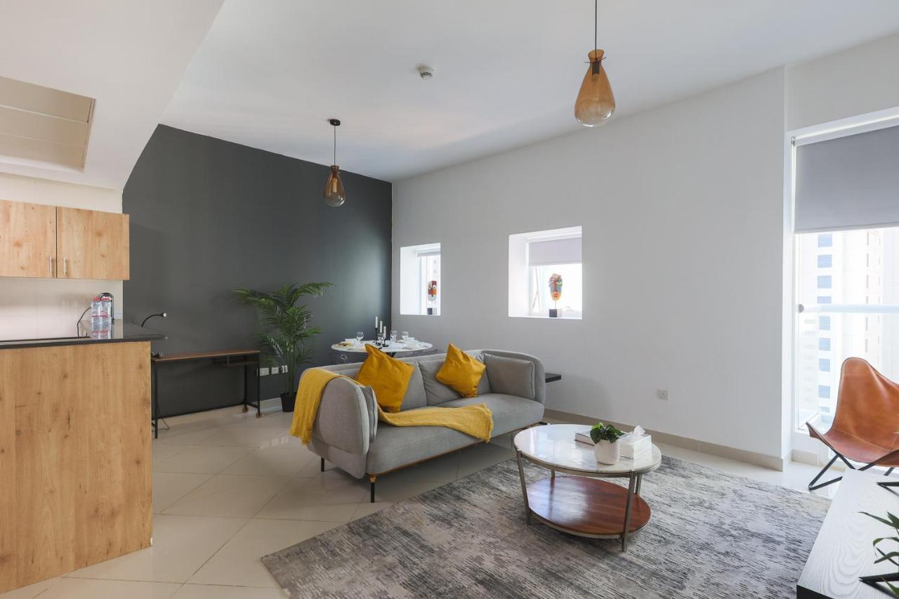 Enticing Space With Marina View Near The Beach! Dubai Bagian luar foto