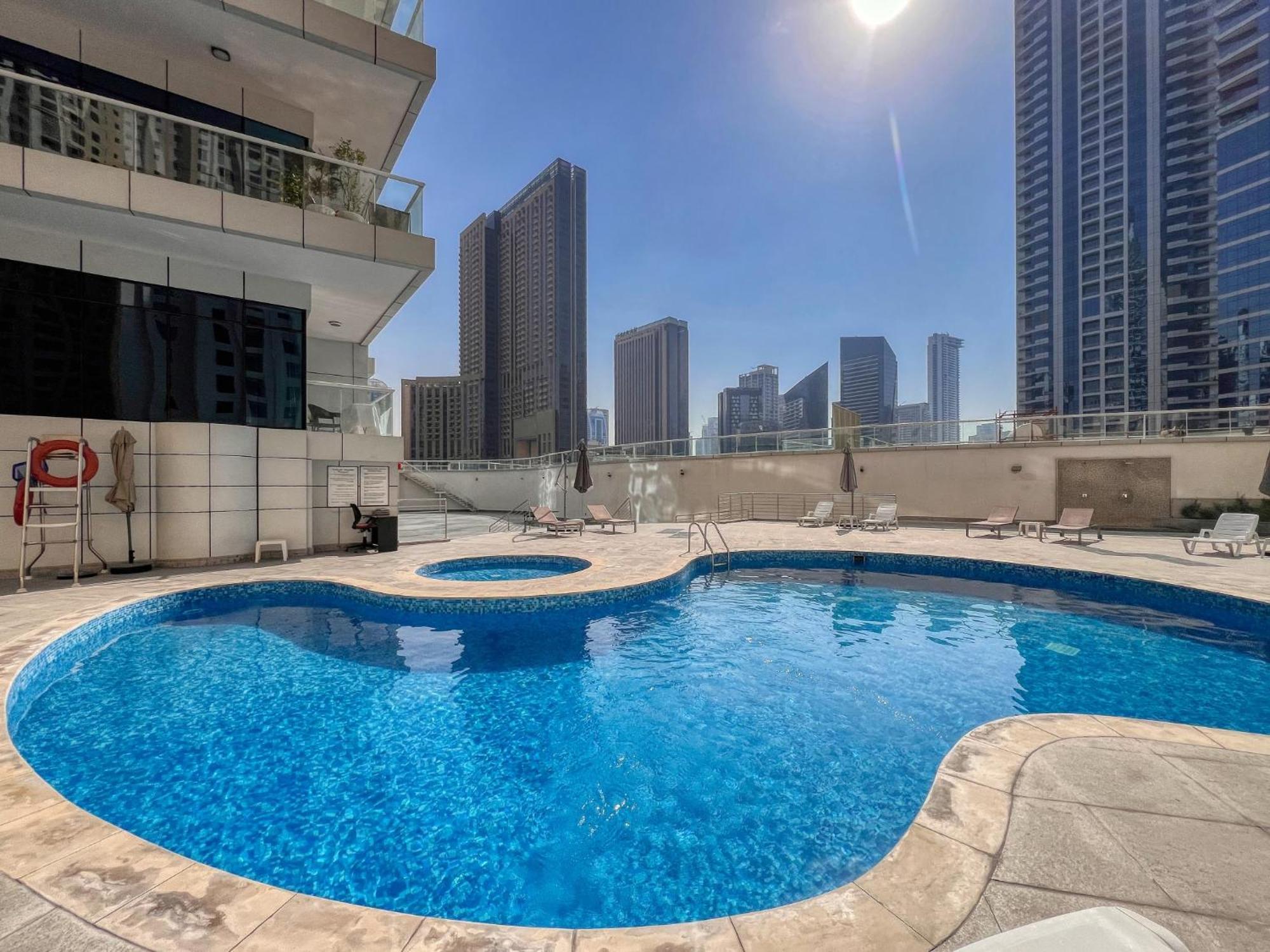 Enticing Space With Marina View Near The Beach! Dubai Bagian luar foto
